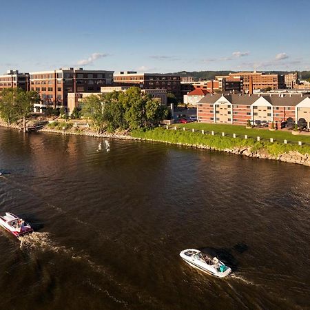 Hotel Courtyard La Crosse Downtown/Mississippi Riverfront Exterior foto